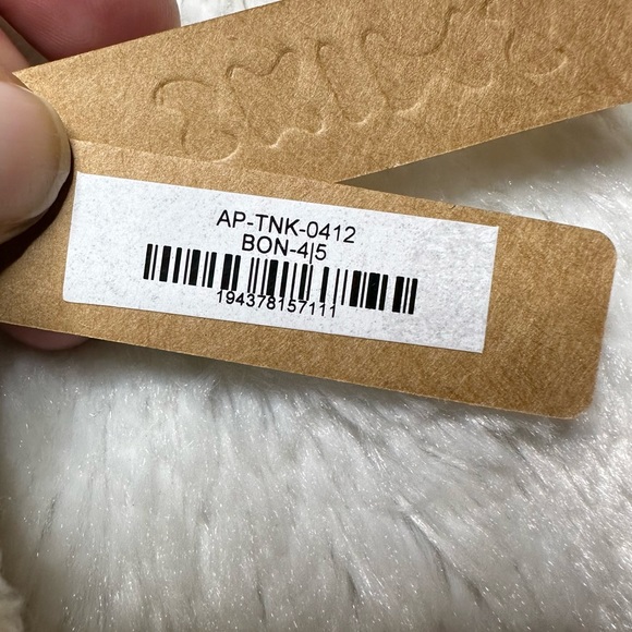 NWT Skims Kids Cozy Scoop Neck Tank in Bone Unisex Kids Sz 4/5 - Picture 4 of 6